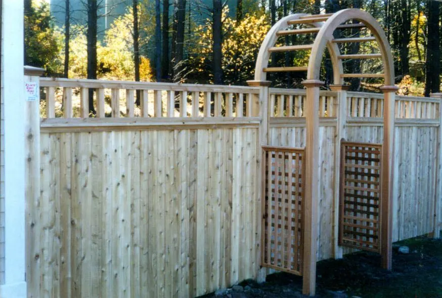 2x2 Spaced Baluster Topped Privacy Board